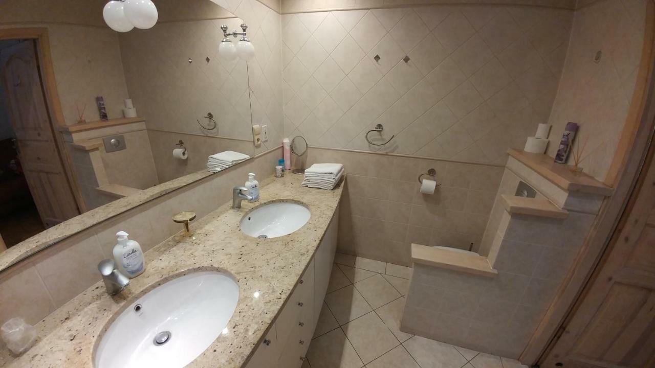 Apartament Avanti Krasków Εξωτερικό φωτογραφία