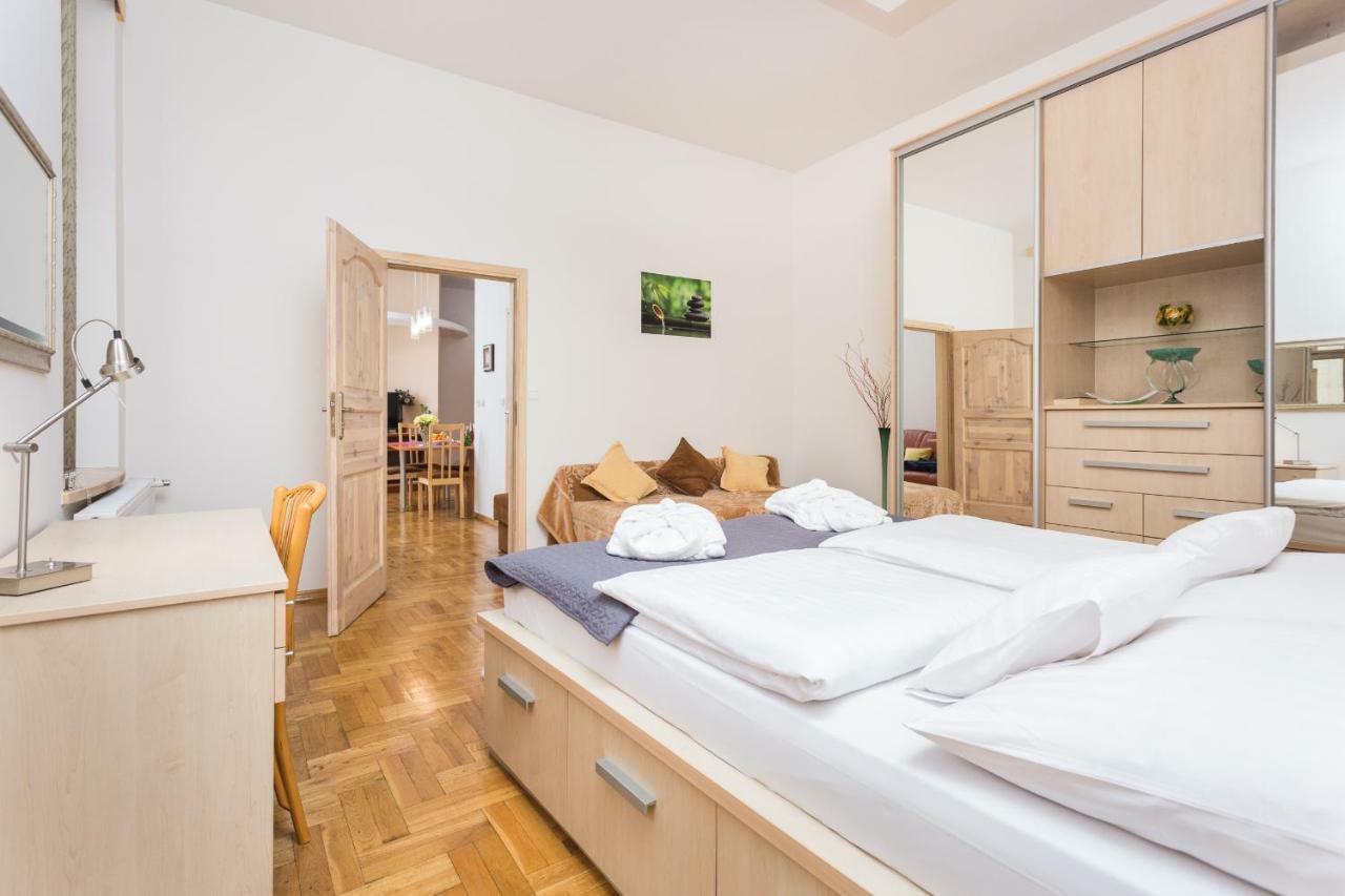 Apartament Avanti Krasków Εξωτερικό φωτογραφία
