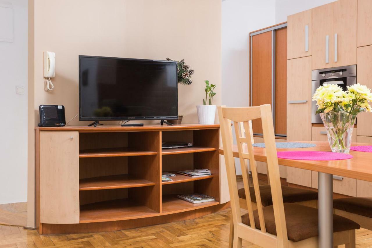 Apartament Avanti Krasków Εξωτερικό φωτογραφία